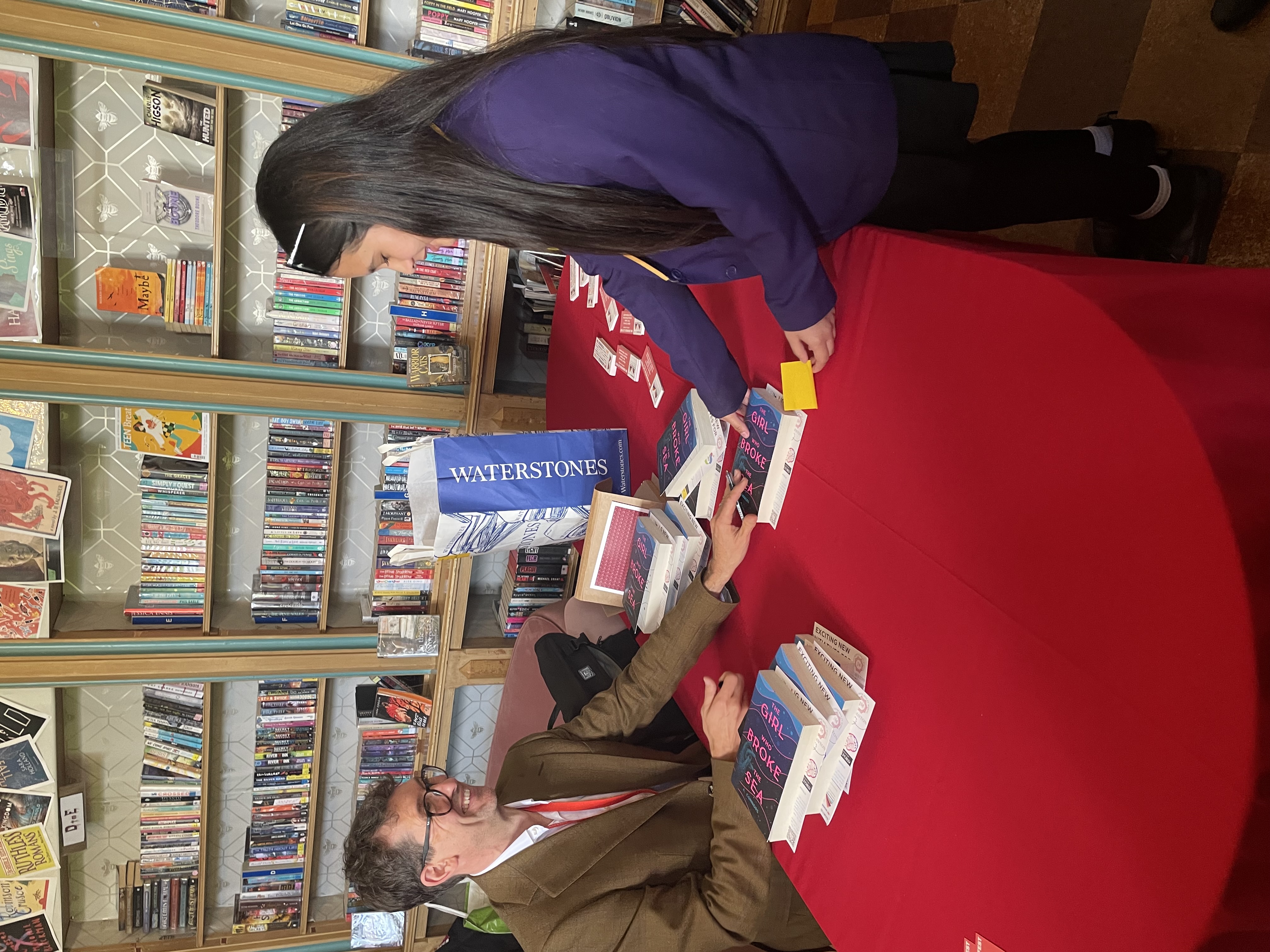StPaulsStdentsBookSigningwithAdamConnors.jpeg