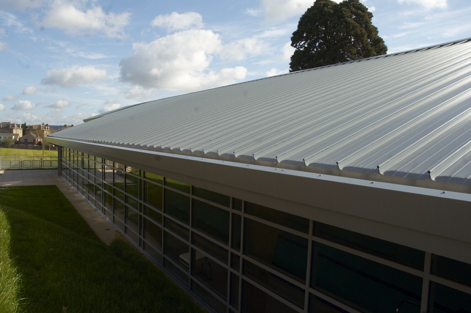 Walthamstow%20Hall%20Pool%20exterior