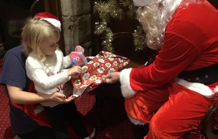 Linwood%20Christmas%20Party%20at%20Canford%20(1).jpg