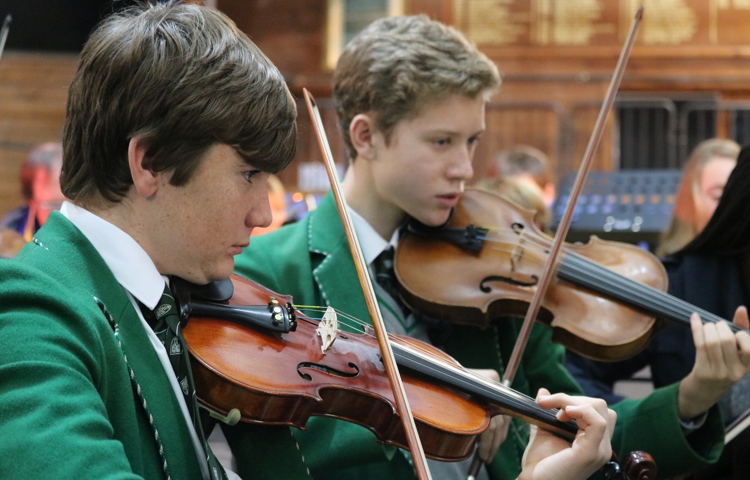 Stover-School-Cancer-Research-UK-Christmas-Concert%20(14).JPG