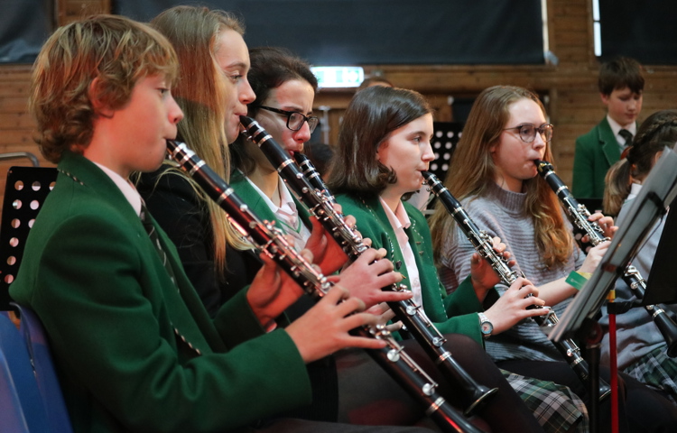 Stover-School-Cancer-Research-UK-Christmas-Concert%20(18).JPG