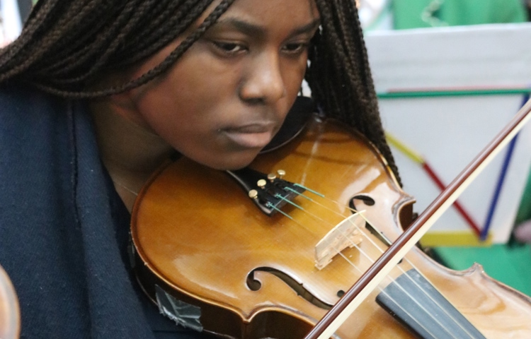 Stover-School-Cancer-Research-UK-Christmas-Concert%20(15).JPG