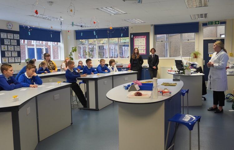 Biology Masterclass For Kingsholm Primary School Pupils Schools Together biology-masterclass-for-kingsholm-primary-school-pupils-schools-together