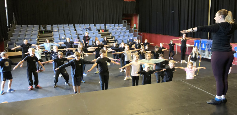 Stage%20School%20Rehearsals%20for%20Aladdin%20Sept%202022
