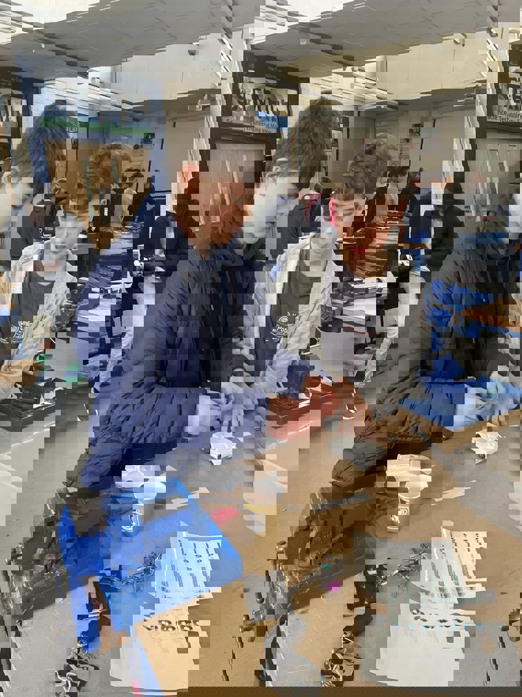 FsDvpZxXwAIVaWr